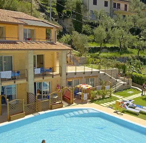 Residence Rosemary Brenzone sul Garda photo