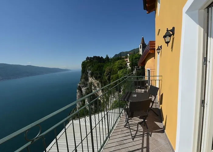 Hotel Miralago Pieve  photo