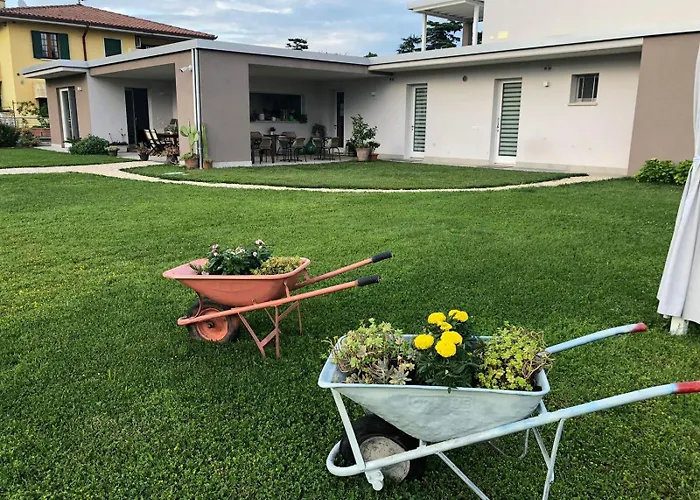 I Broletti Del Garda Hotel Pacengo Di Lazise photo