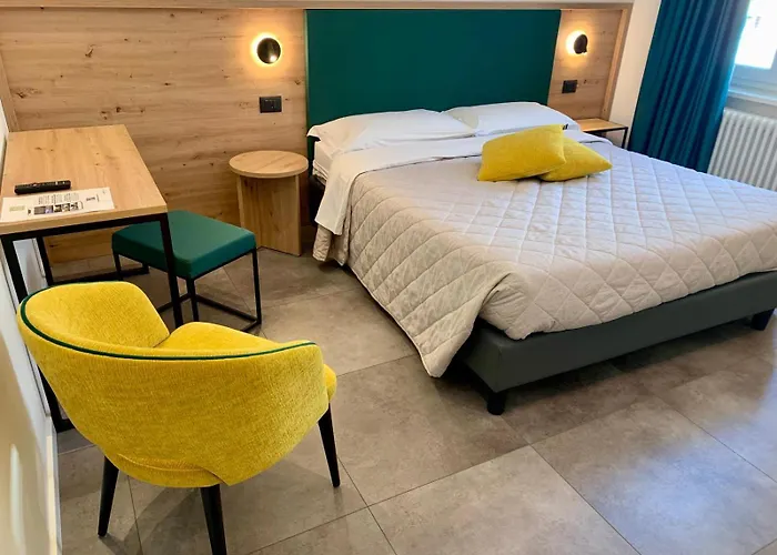 Hotel Locanda Alla Perla Tiarno di Sotto photo