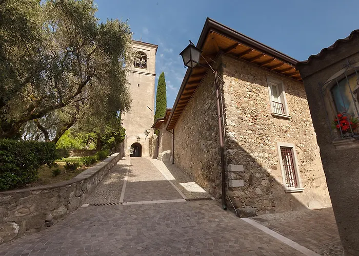 Barchi Resort - Apartments & Suites San Felice del Benaco photo