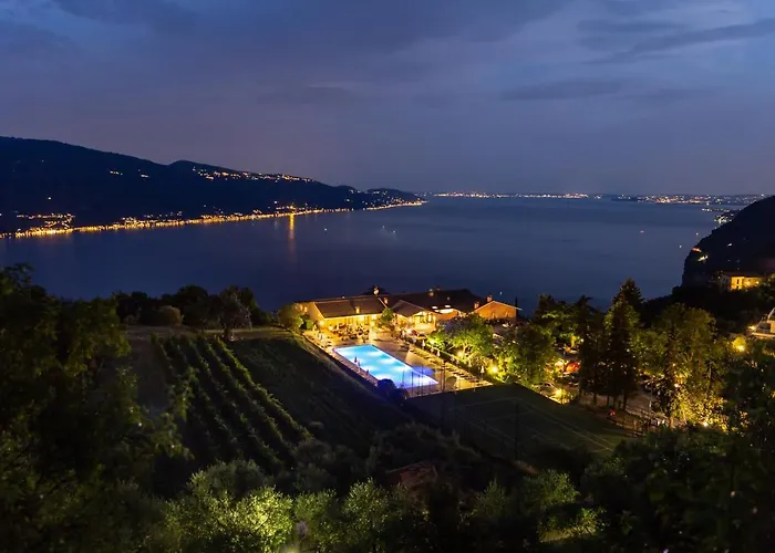 Park Hotel Zanzanu Tignale photo